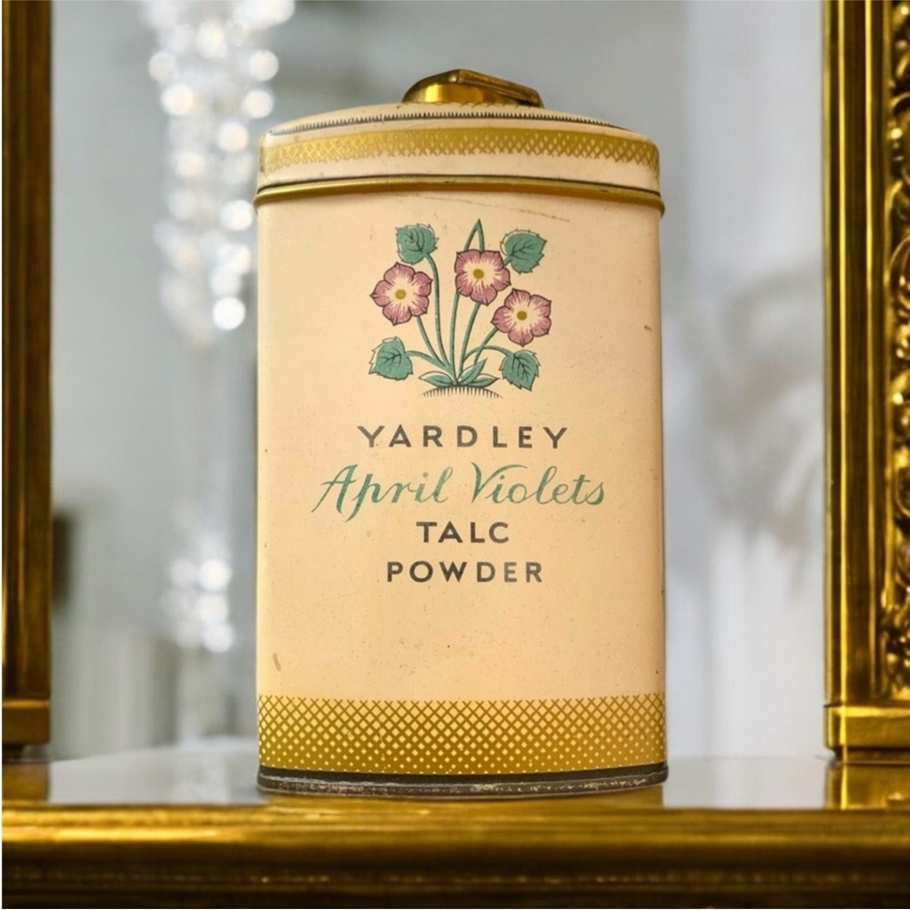 Yardley April Violets Talc Powder - Cream